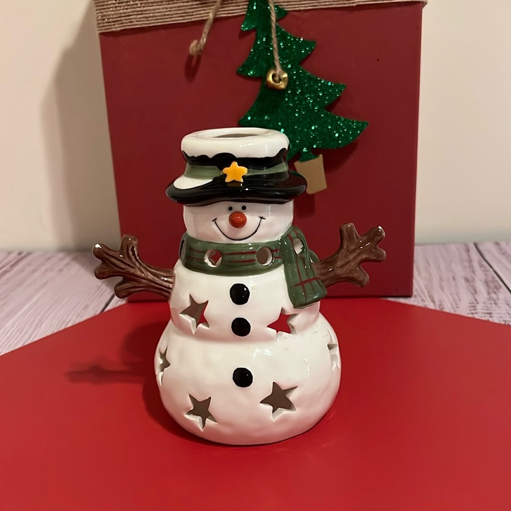 YANKEE CANDLE TEA LIGHT SNOWMAN